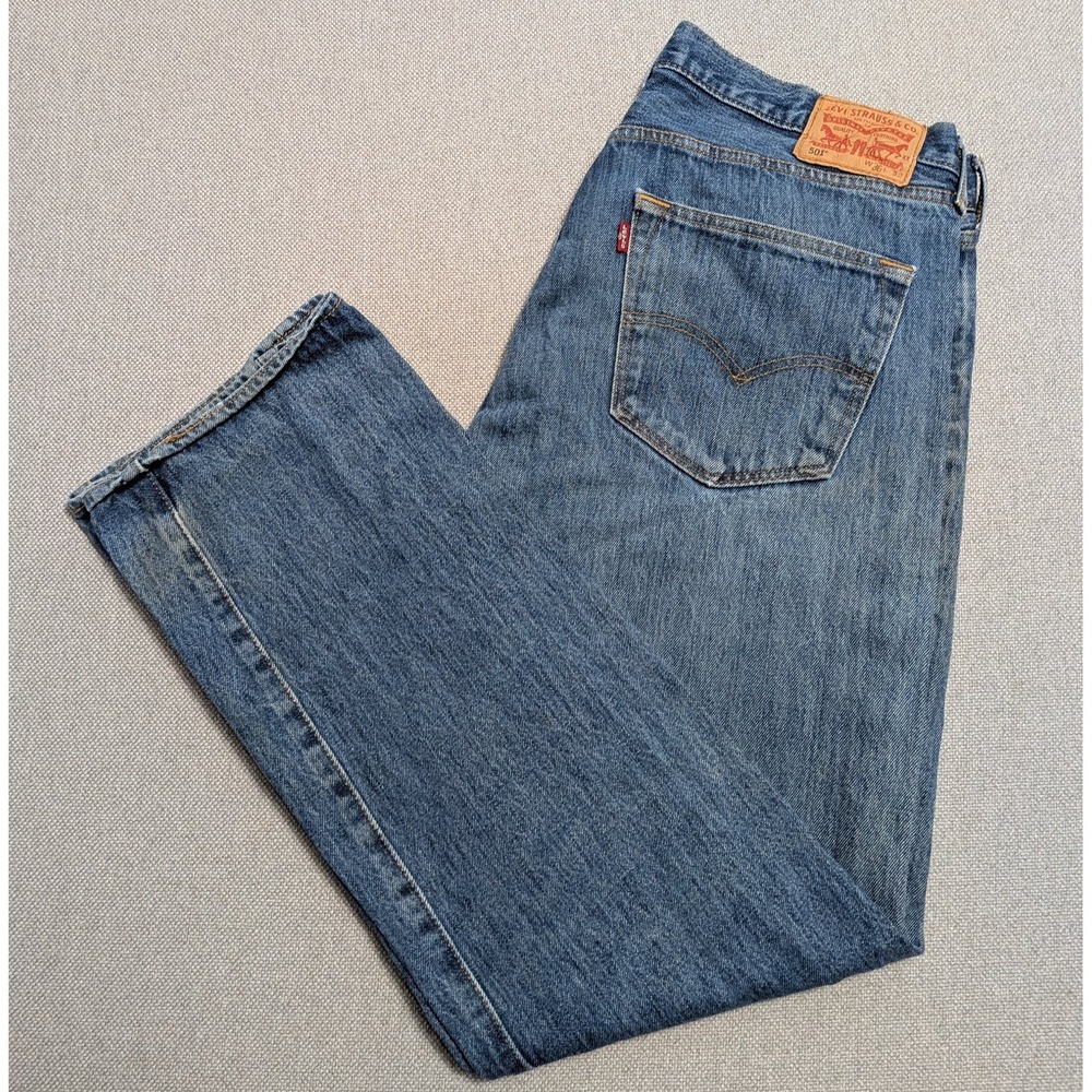 Levi's 501 Men's 36x32 Jeans Blue Indigo Wash Button Fly Denim